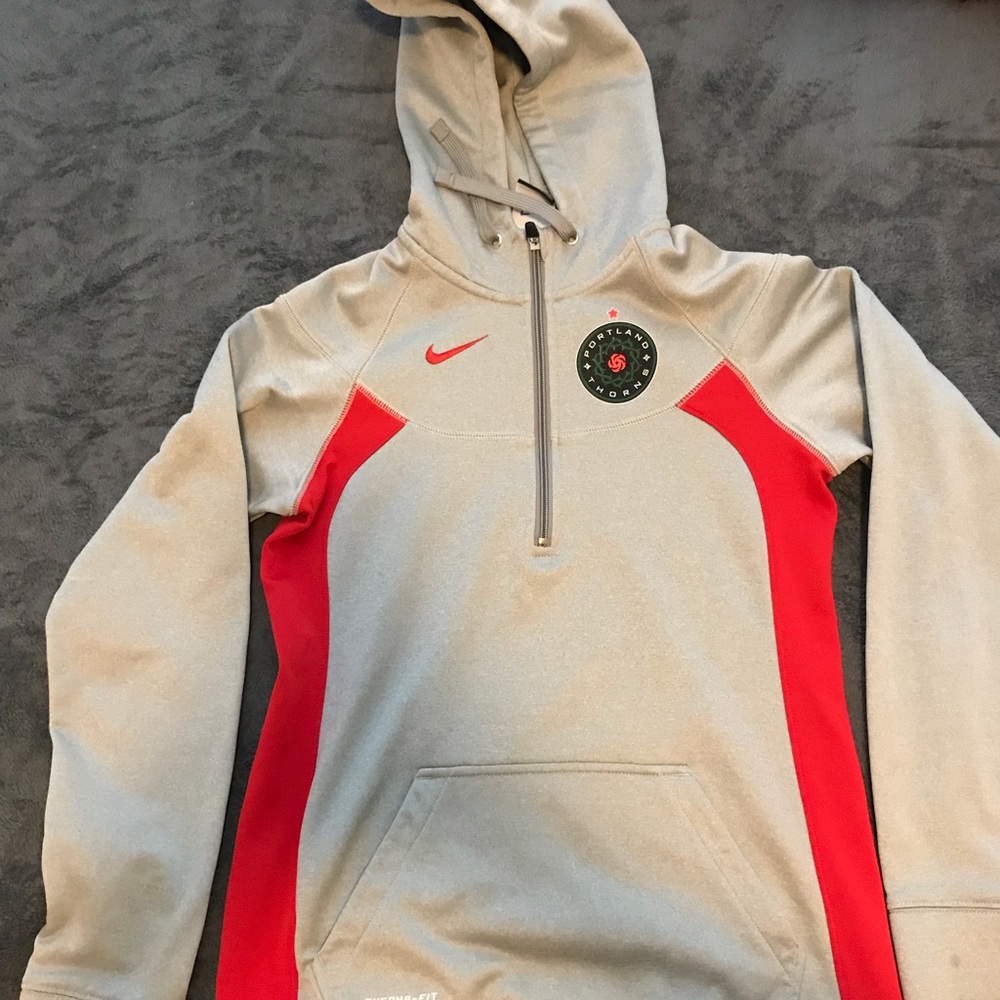 Nike pullover